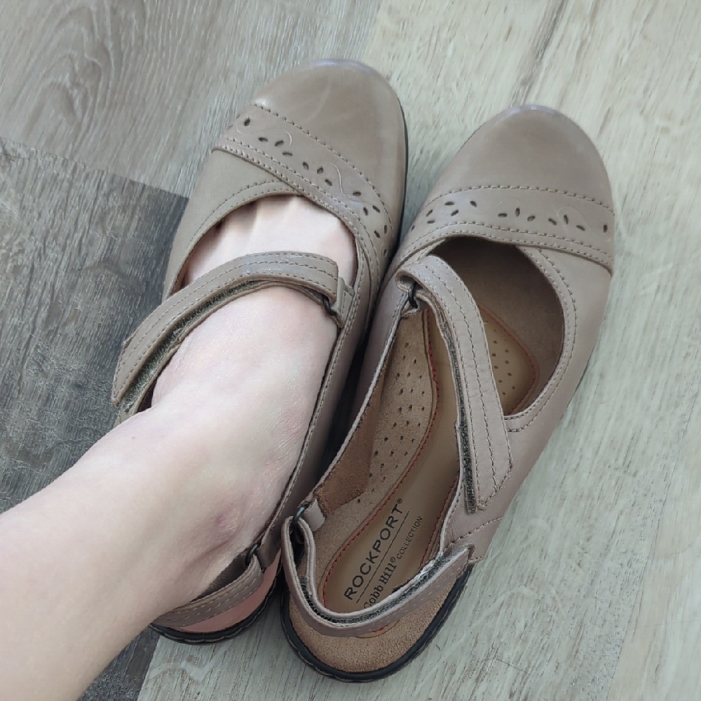 Rockport Women's Tan Mary Jane Shoes